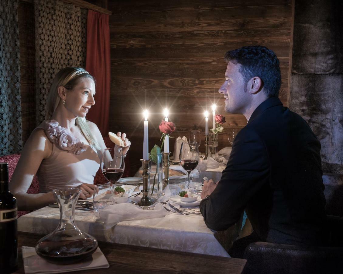 Hotel Winzer Wellness & Kuscheln Sankt Georgen im Attergau Exteriör bild