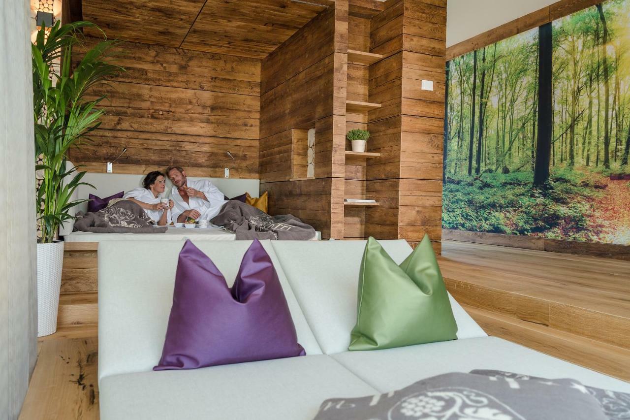Hotel Winzer Wellness & Kuscheln Sankt Georgen im Attergau Exteriör bild
